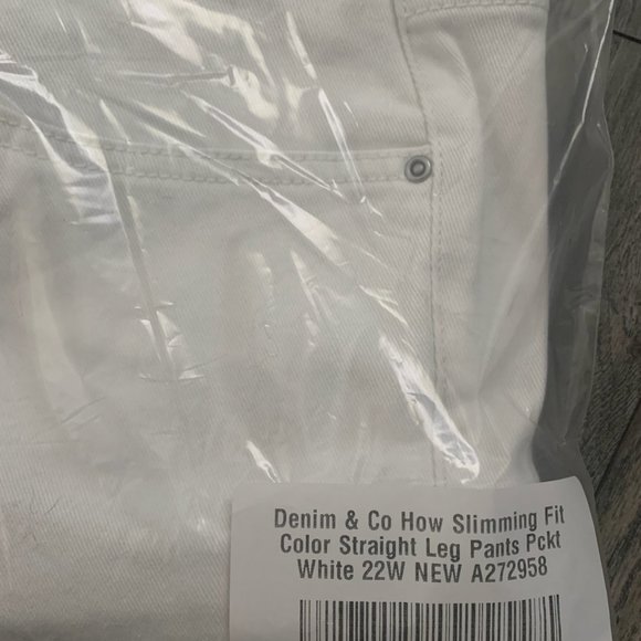 NWT DENIM & CO HOW SLIMMING STRAIGHT LEG JEANS 24W - Picture 14 of 16